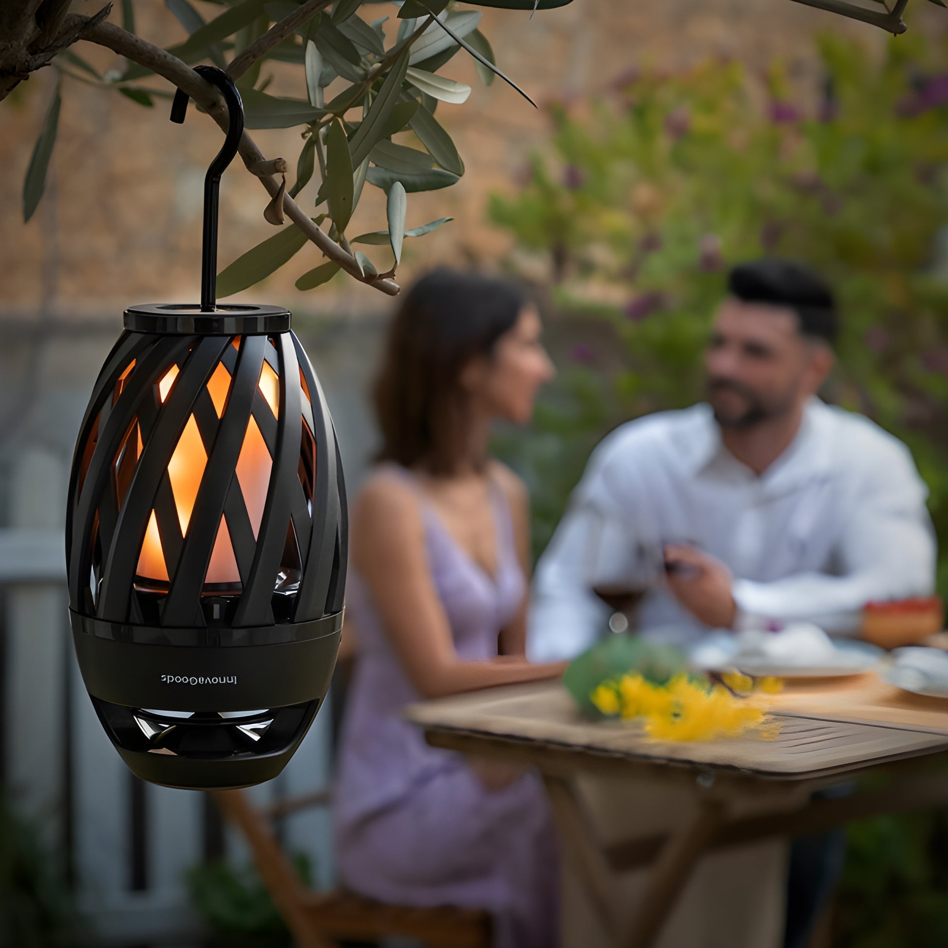 Kabelloser Lautsprecher mit LED-Flammeneffekt Spekkle